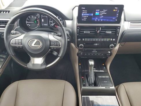 Used 2023 Lexus GX 460 Premium AWD/4WD image 16