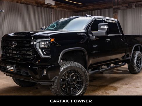 Used 2024 Chevrolet Silverado 2500 LTZ w/ LTZ Plus Package image 5