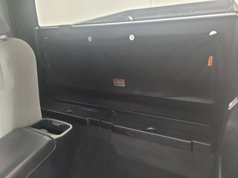 Used 2022 Toyota Tacoma SR RWD image 18