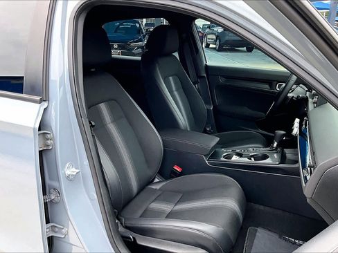 Used 2023 Honda Civic Sport image 9