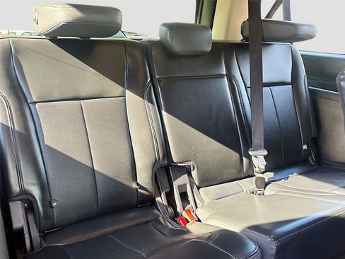 Used 2023 Ford Expedition Max XLT image 28