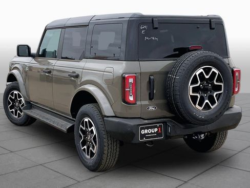 New 2026 Ford Bronco Outer Banks AWD/4WD image 12