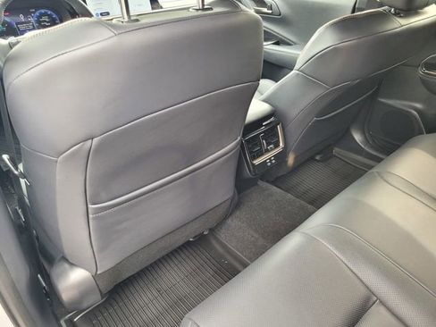 Used 2025 Toyota Crown Signia image 12