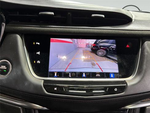 Used 2023 Cadillac XT5 Sportv w/ Platinum Package AWD/4WD image 19