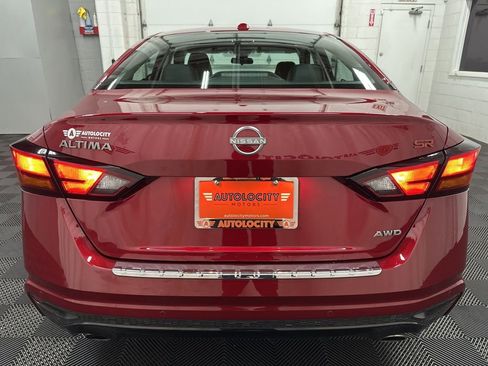 Used 2023 Nissan Altima 2.5 SR w/ SR Premium Package AWD/4WD image 9