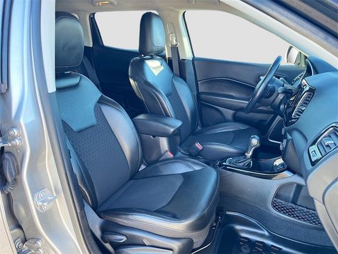 Used 2020 Jeep Compass Latitude image 25