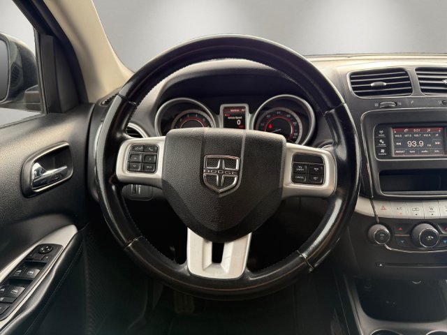 Used 2020 Dodge Journey SE w/ SE Popular Equipment Group FWD image 10
