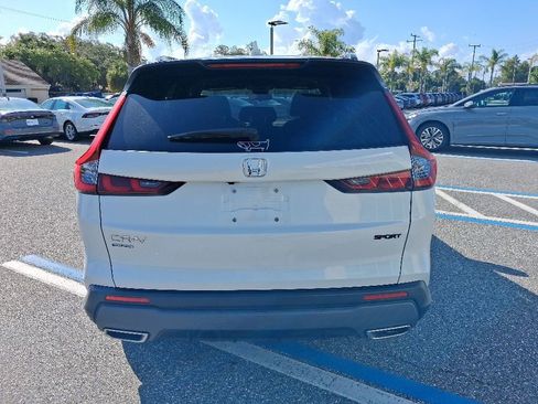 Used 2024 Honda CR-V Sport image 6