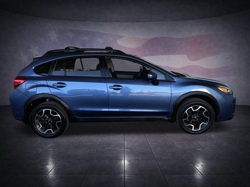 Used 2017 Subaru Crosstrek 2.0i Premium image 6