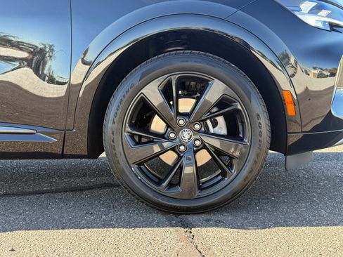 Used 2023 Buick Envision Essence w/ Sport Touring Package image 9