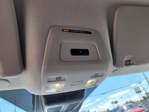 New 2025 Ford Transit 250 148 Medium Roof image 19