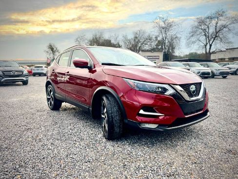 Used 2022 Nissan Rogue Sport SL w/ Premium Package image 5