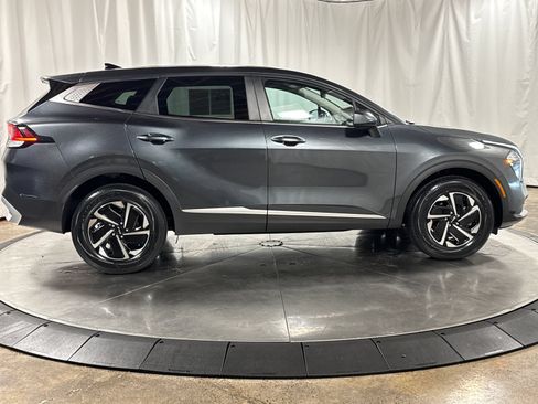 Used 2023 Kia Sportage LX AWD/4WD image 6
