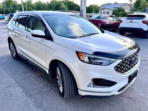Used 2022 Ford Edge Titanium w/ Equipment Group 301A AWD/4WD image 6