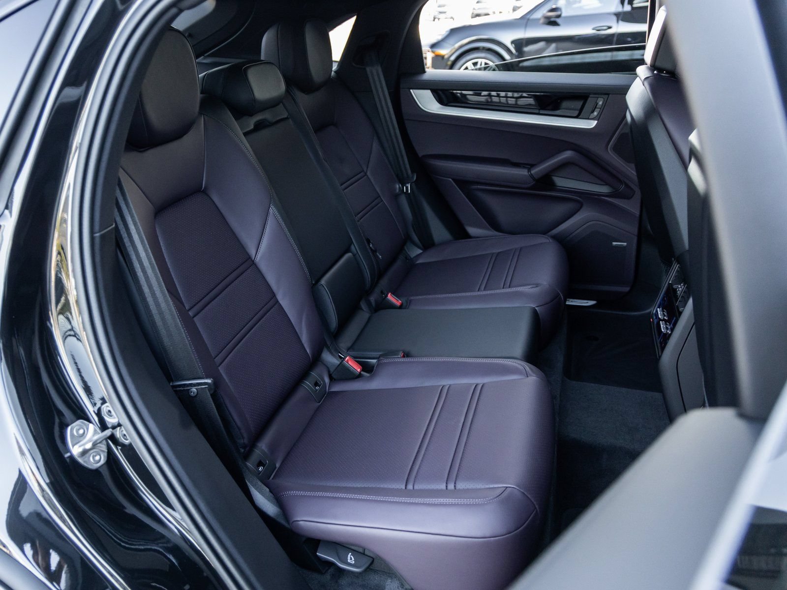 Certified 2026 Porsche Cayenne Coupe AWD/4WD image 39