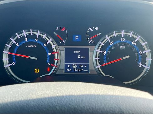 Used 2019 Toyota 4Runner TRD Off-Road Premium image 12