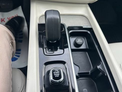 Used 2023 Volvo XC60 B5 Plus AWD/4WD image 26