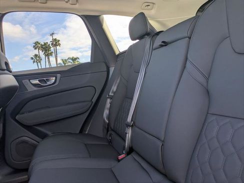 New 2026 Volvo XC60 B5 Plus w/ Climate Package PRO AWD/4WD image 12