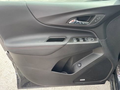 Used 2022 Chevrolet Equinox RS w/ RS Leather Package image 25