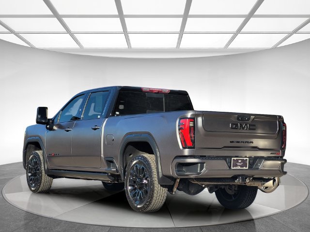 Used 2024 GMC Sierra 2500 AT4 w/ AT4 Premium Plus Package AWD/4WD image 6