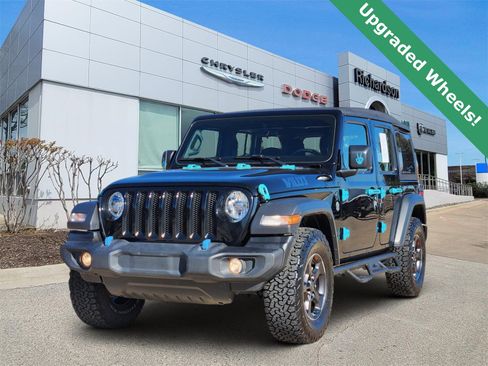 Used 2023 Jeep Wrangler Unlimited Sport image 2
