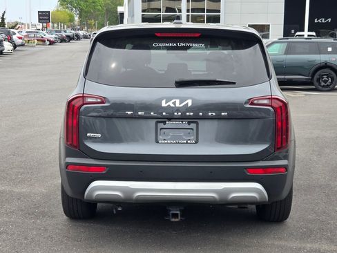 Used 2022 Kia Telluride LX AWD/4WD image 5