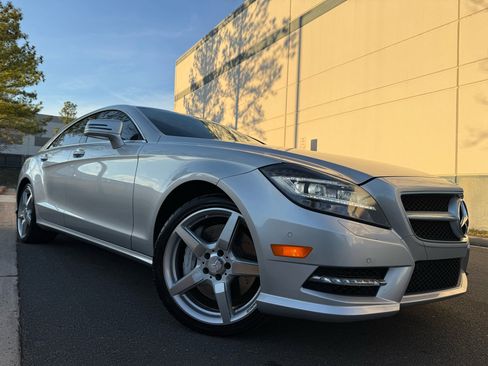 Used 2014 Mercedes-Benz CLS 550 4MATIC image 8