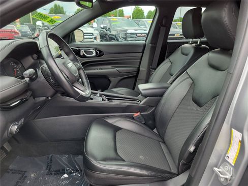 Used 2022 Jeep Compass Latitude w/ Convenience Group AWD/4WD image 18