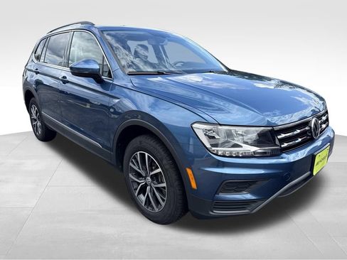 Used 2020 Volkswagen Tiguan SE AWD/4WD image 3