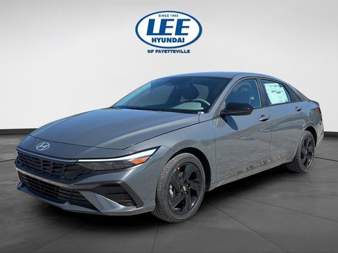 New 2026 Hyundai Elantra Sport FWD image 8