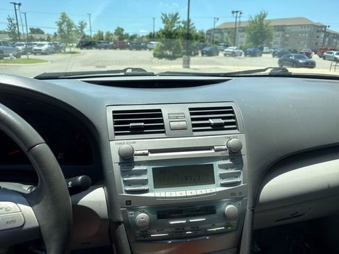 Used 2008 Toyota Camry XLE FWD image 14