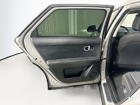 Used 2024 Hyundai Ioniq 5 SEL image 27