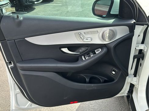 Used 2023 Mercedes-Benz GLC 300 4MATIC Coupe image 11