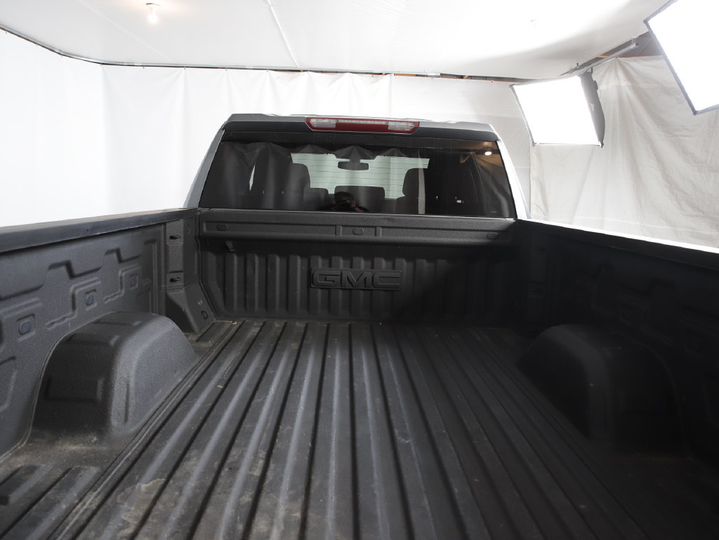 Used 2019 GMC Sierra 1500 Elevation w/ X31 Off-Road Package AWD/4WD image 6