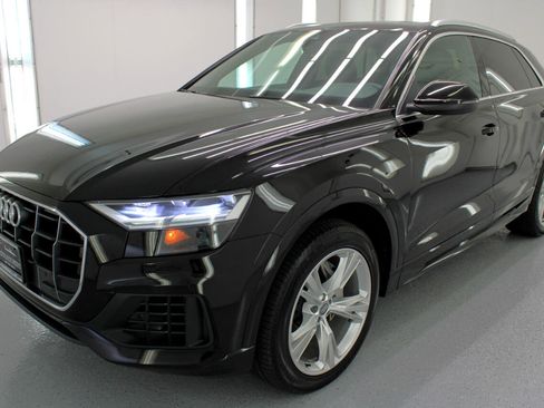 Used 2019 Audi Q8 Premium w/ Convenience Package image 5