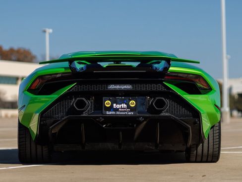 Used 2023 Lamborghini Huracan Tecnica image 14