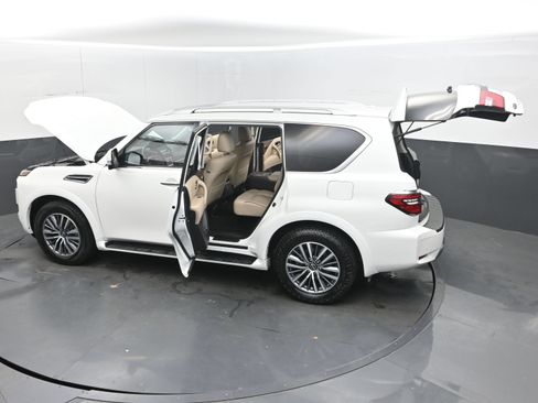 Used 2024 Nissan Armada SL w/ Captain's Chairs Package RWD image 42