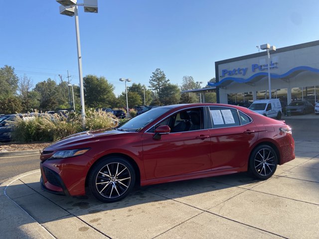 Used 2023 Toyota Camry SE FWD image 6