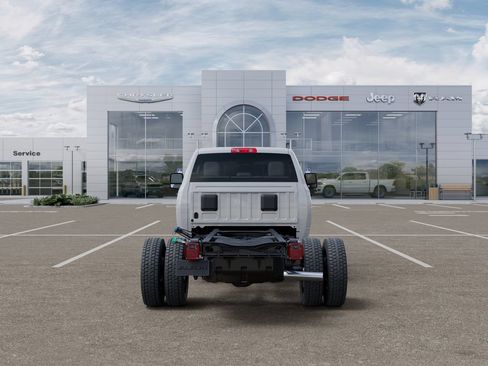 New 2026 RAM 4500 Tradesman AWD/4WD image 8