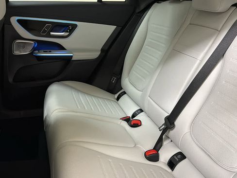 New 2026 Mercedes-Benz GLC 300 4MATIC image 31