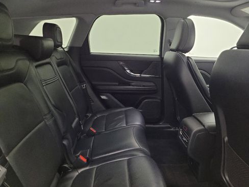 Used 2022 Lincoln Corsair AWD w/ Premium Package image 19