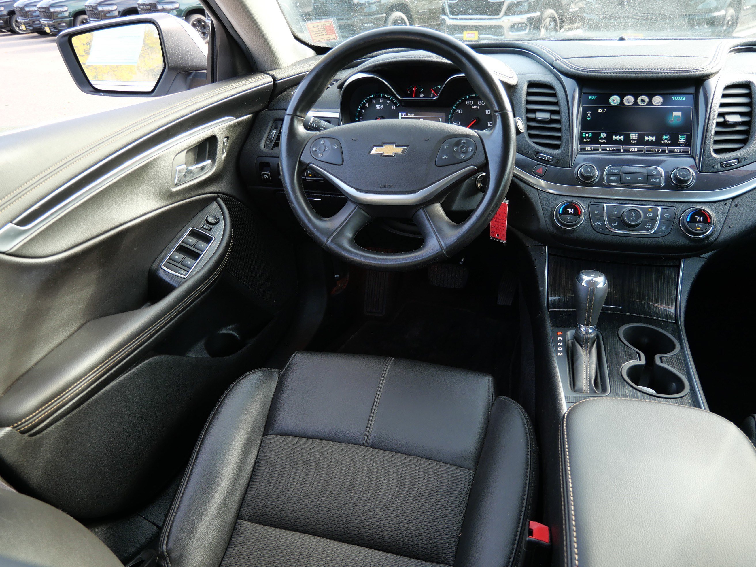 Used 2016 Chevrolet Impala LT w/ Convenience Package FWD image 9