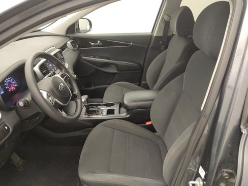 Used 2020 Kia Sorento LX FWD image 17