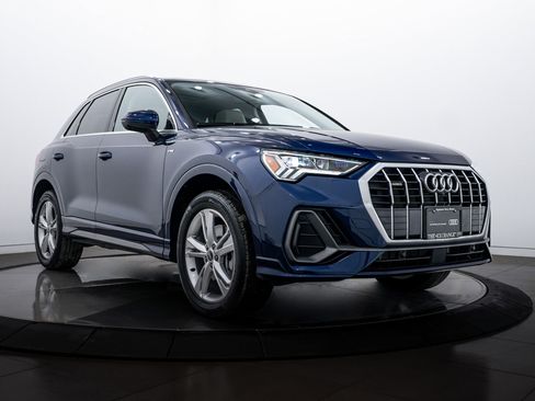 Certified 2023 Audi Q3 2.0T Premium Plus w/ Premium Plus Package image 1