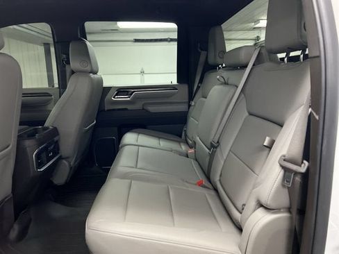 Certified 2024 Chevrolet Silverado 2500 LTZ w/ LTZ Convenience Package AWD/4WD image 25