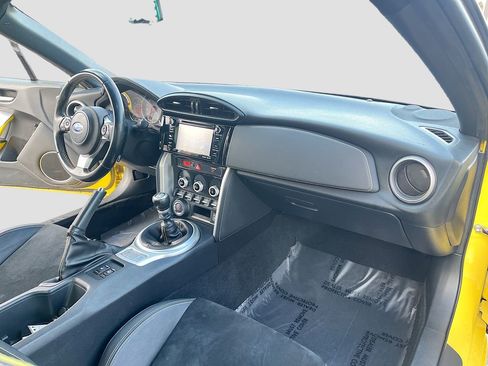 Used 2017 Subaru BRZ Series.Yellow image 27