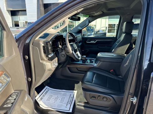 Used 2022 GMC Sierra 1500 SLT image 13