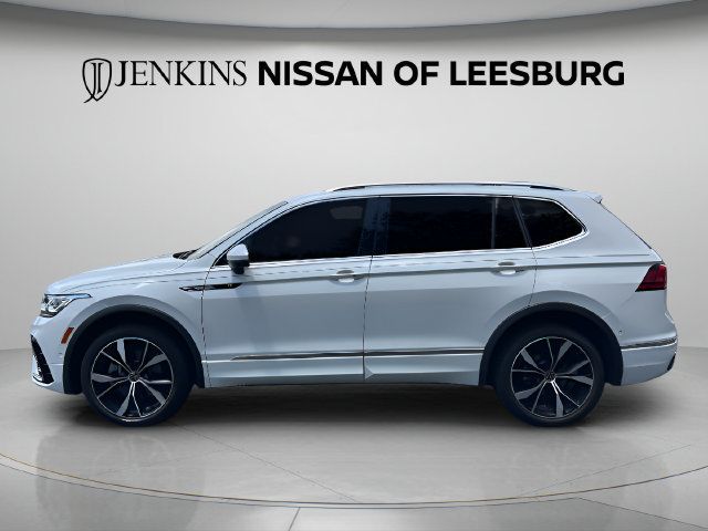 Used 2024 Volkswagen Tiguan SEL R-Line AWD/4WD image 11