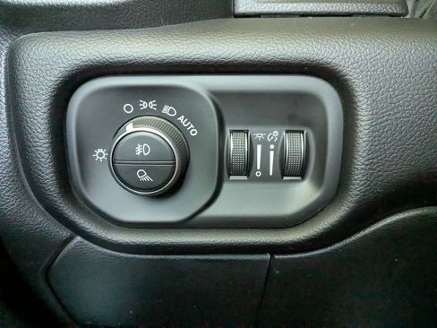 Used 2026 RAM 2500 Laramie AWD/4WD image 24