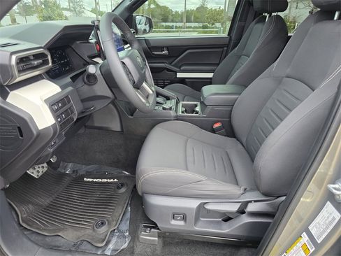 Used 2024 Toyota Tacoma TRD Sport image 21